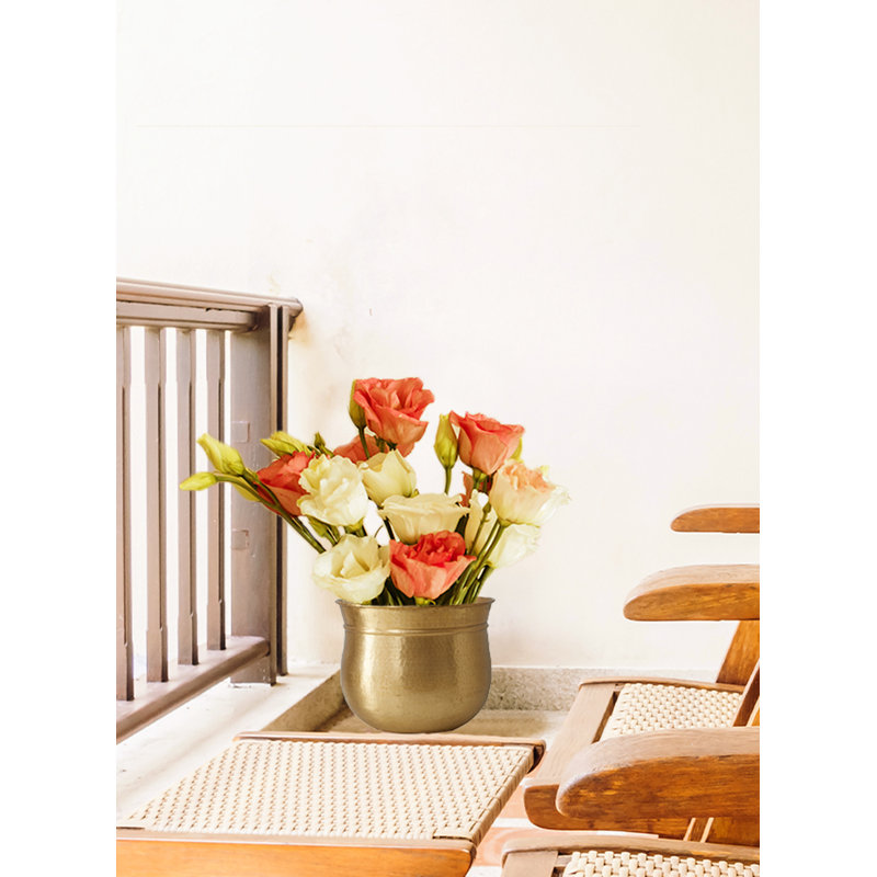 Costan Metal Table Vase
