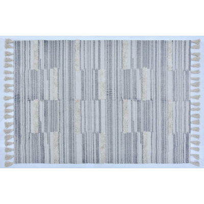 Tapis gris tissé à la main et à plat