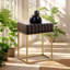 Table d'appoint contemporaine en noyer massif avec tiroir dissimulé doré, dimensions : 48 cm (L) x 42,5 cm (P) x 61 cm (H)