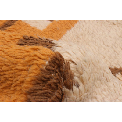 Tapis unique en laine 4 pi 3 po x 8 pi années 1990 Loganne