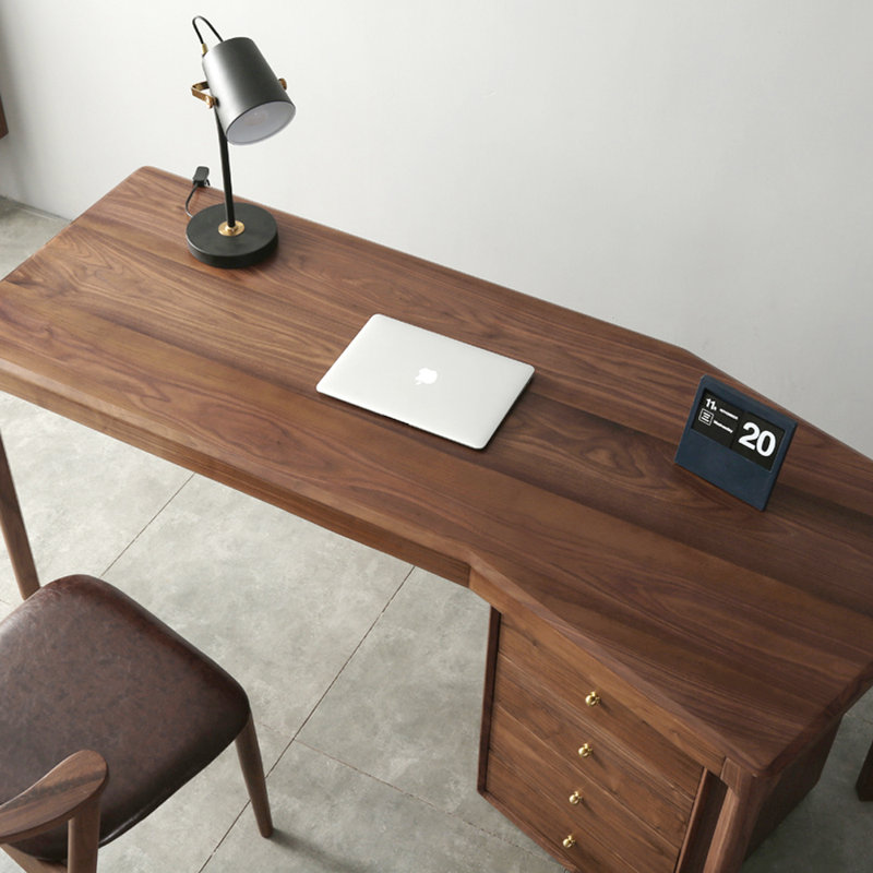 Bureau de style nordique minimaliste