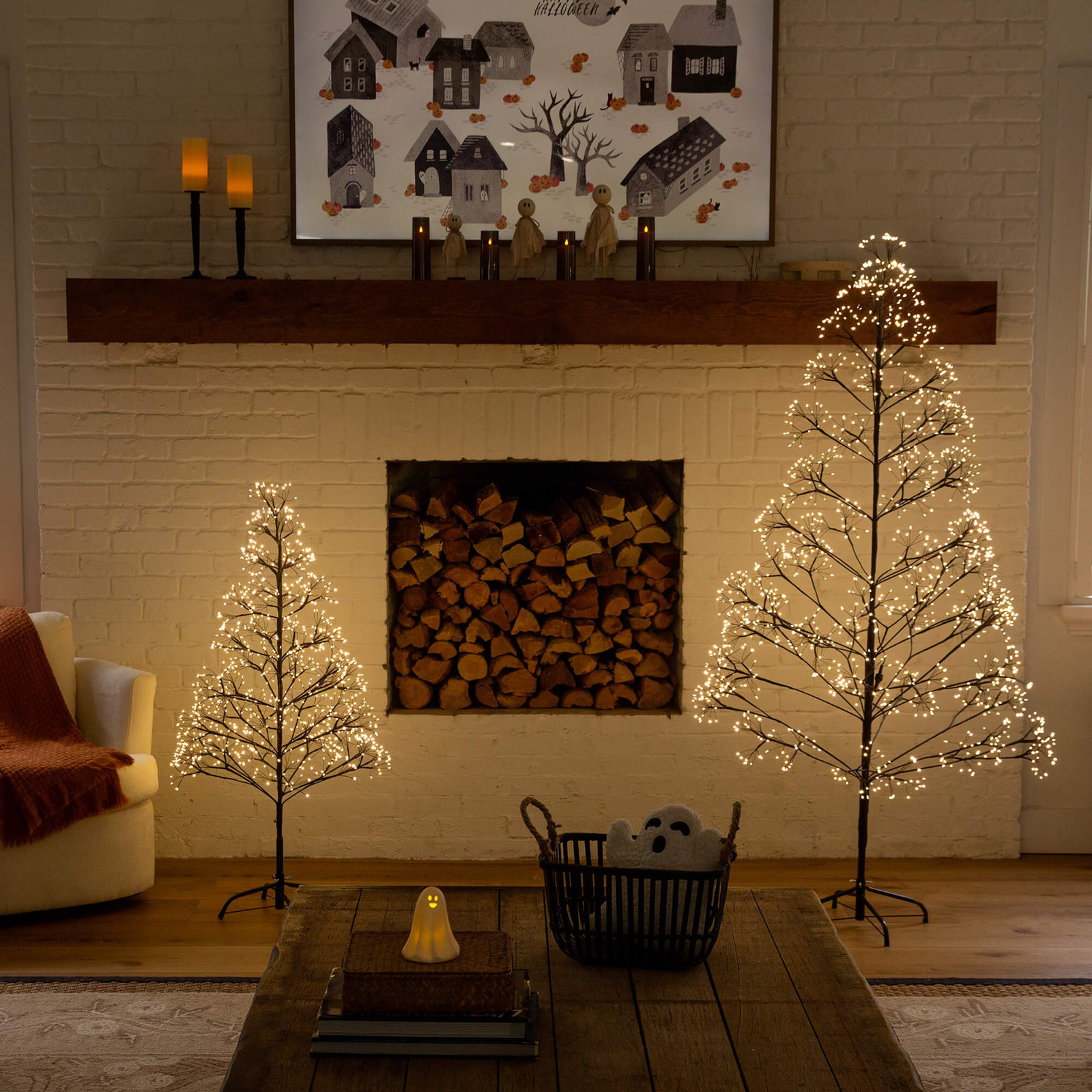4Ft. Pre-Lit Artificial Halloween Black Starburst Tree With 800 Fairy Warm White LED Lights