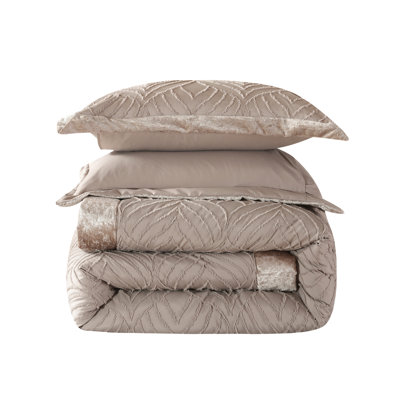 Chelsea Tufted Crushed Velvet Bedspread Set – Luxurious Soft Quilted Bedding with Matching Pillow Shams, Elegant Velvet Comforter Coverlet Set