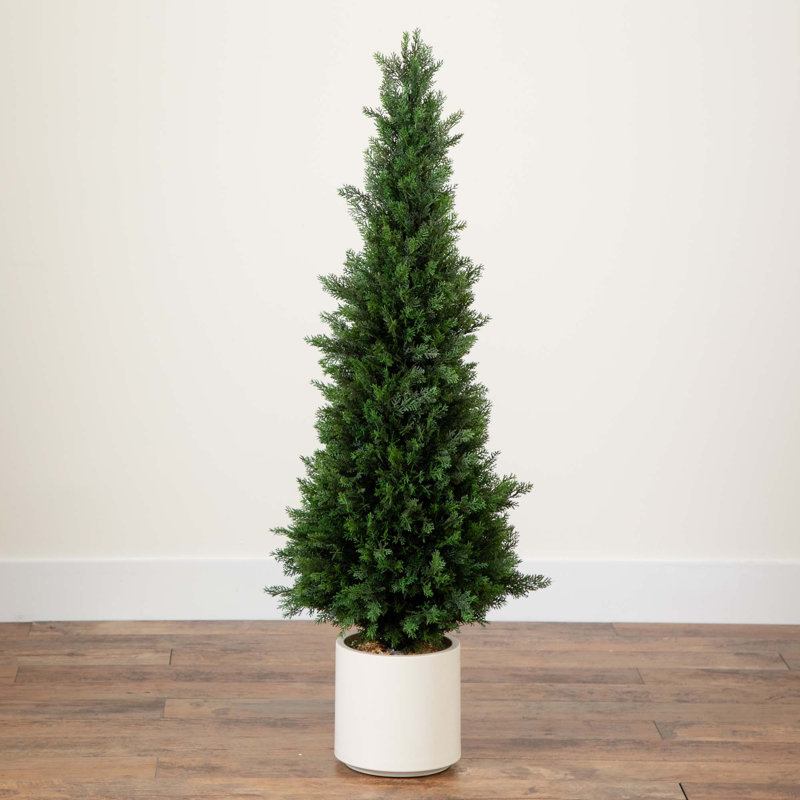 Cèdre artificiel résistant aux rayons UV dans un pot décoratif blanc (intérieur / extérieur), H 48 po x l 18 po x P 18 po