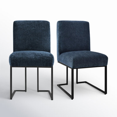 Chaises d'appoint rembourrées en tissu avec base en métal Bende