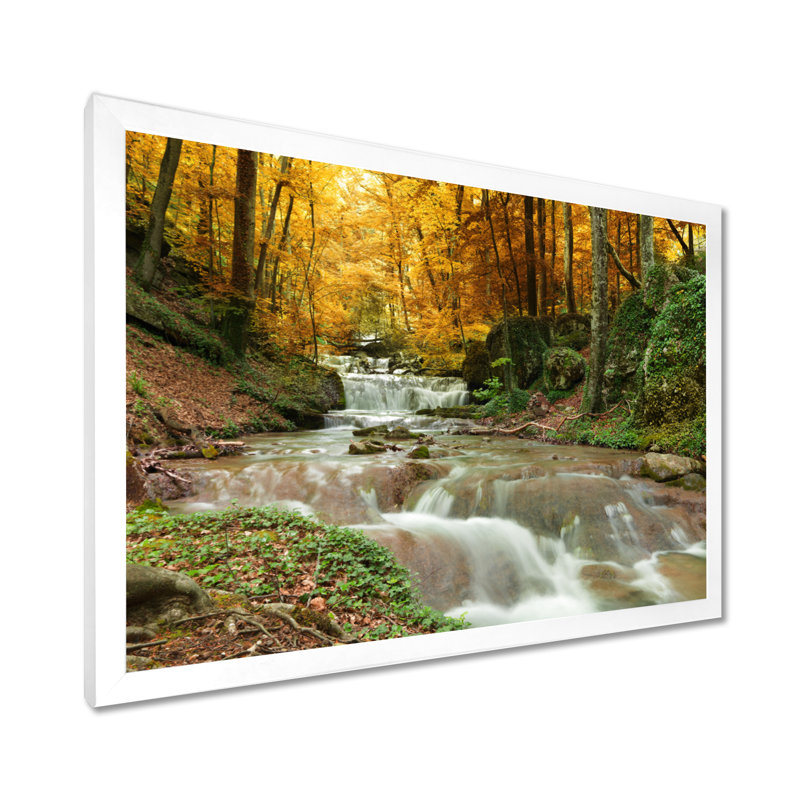 « Forest Waterfall with Yellow Trees » - reproduction de photo, H 16 po x l 32 po x p 1 po, Avec cadre, Blanc