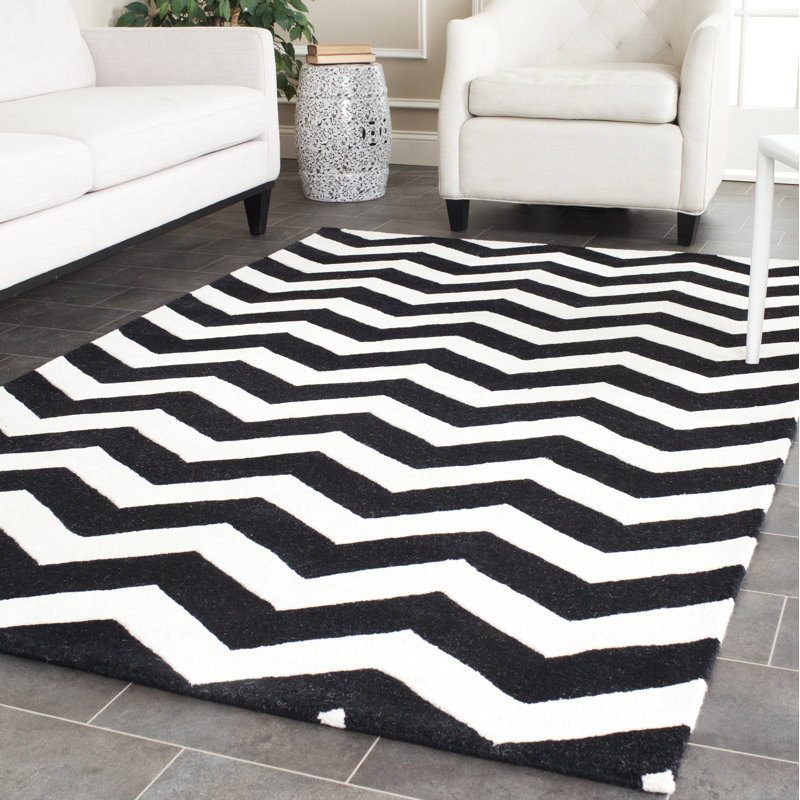 Hidevale Chevron Wool Hand Woven Area Rug, Rectangle 122 x 183 cm