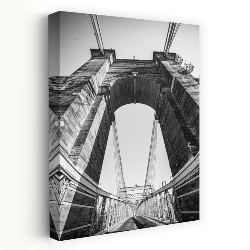 «Gateway to the Queen City», art mural contemporain industriel et urbain, 36" H x 24" W