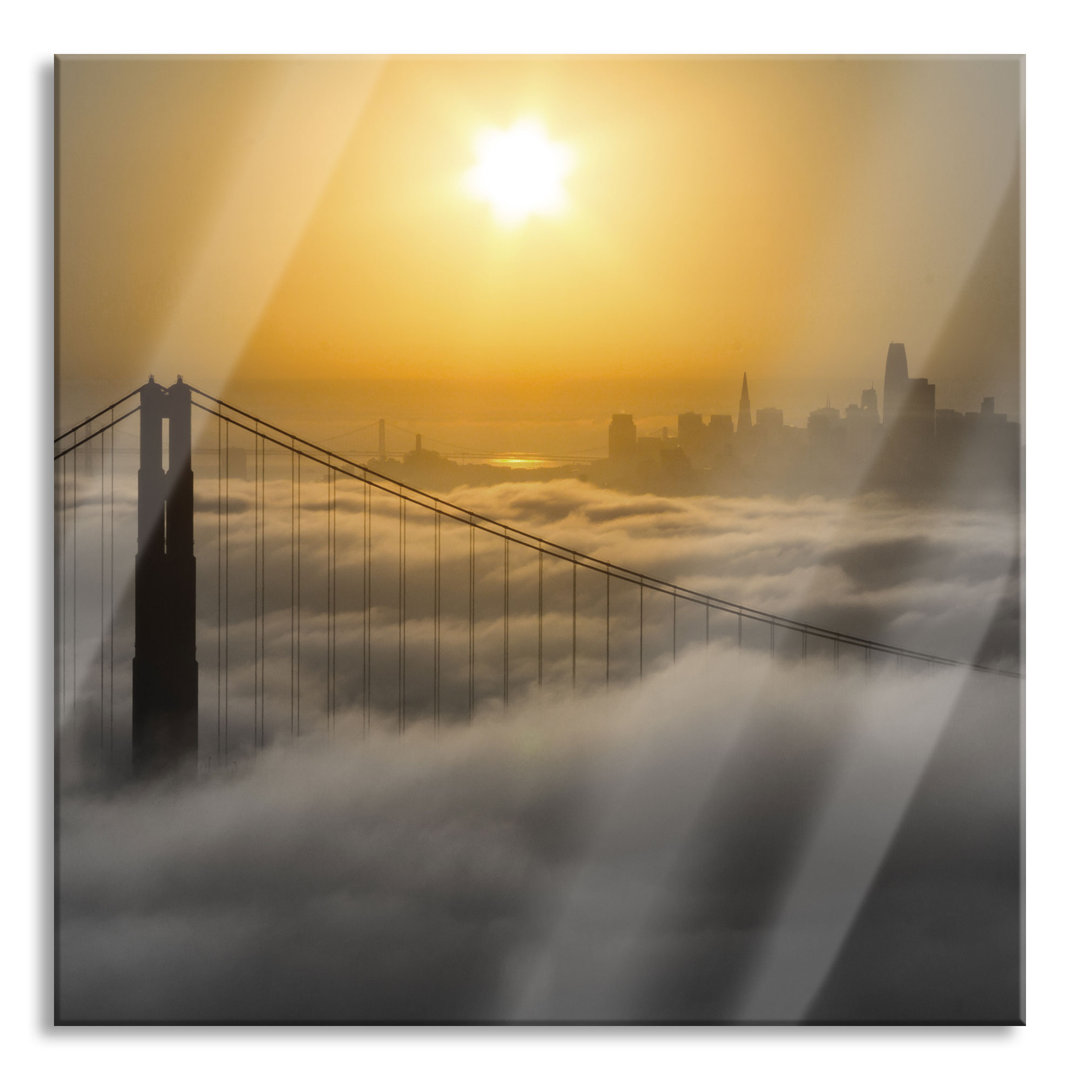 Glasbild "Golden Gate Bridge bei Sonnenaufgang, schwarz-weiß"