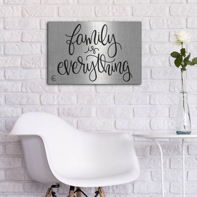 «Family is Tout» par Fearful Made Creations, art mural