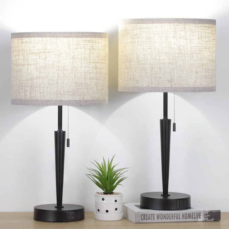 Lampe de table USB en métal Kenzlea