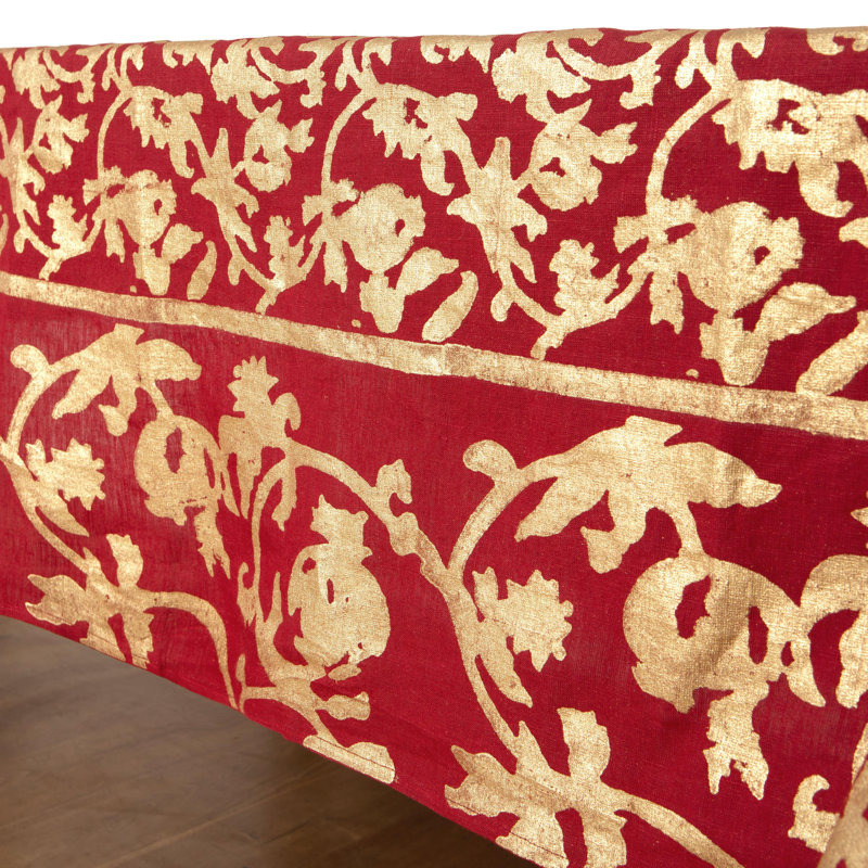 Saint-Rémy DOr Handmade Floral Tablecloth, 106" x 71", Rouge