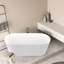 Bailey 65 po Baignoire de trempage autoportante en acrylique et à surface solide brillante Flatbottom