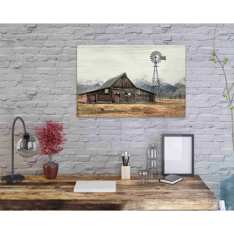 Vieille grange sous les montagnes enneigées sur toile, H 16 po x l 24 po x P 1,5 po