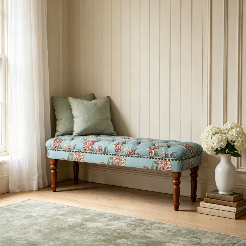 Banc rembourré traditionnel avec pieds en bois massif