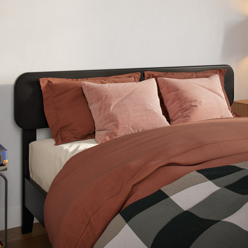 Vetu Solid Wood Spindle Bed, Full, Black