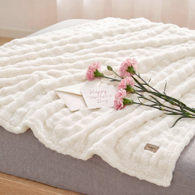 Essential Collection Bedsure 406gsm 100% Cotton Blanket Breathable Waffle Weave Throw Blanket GentleSoft™️