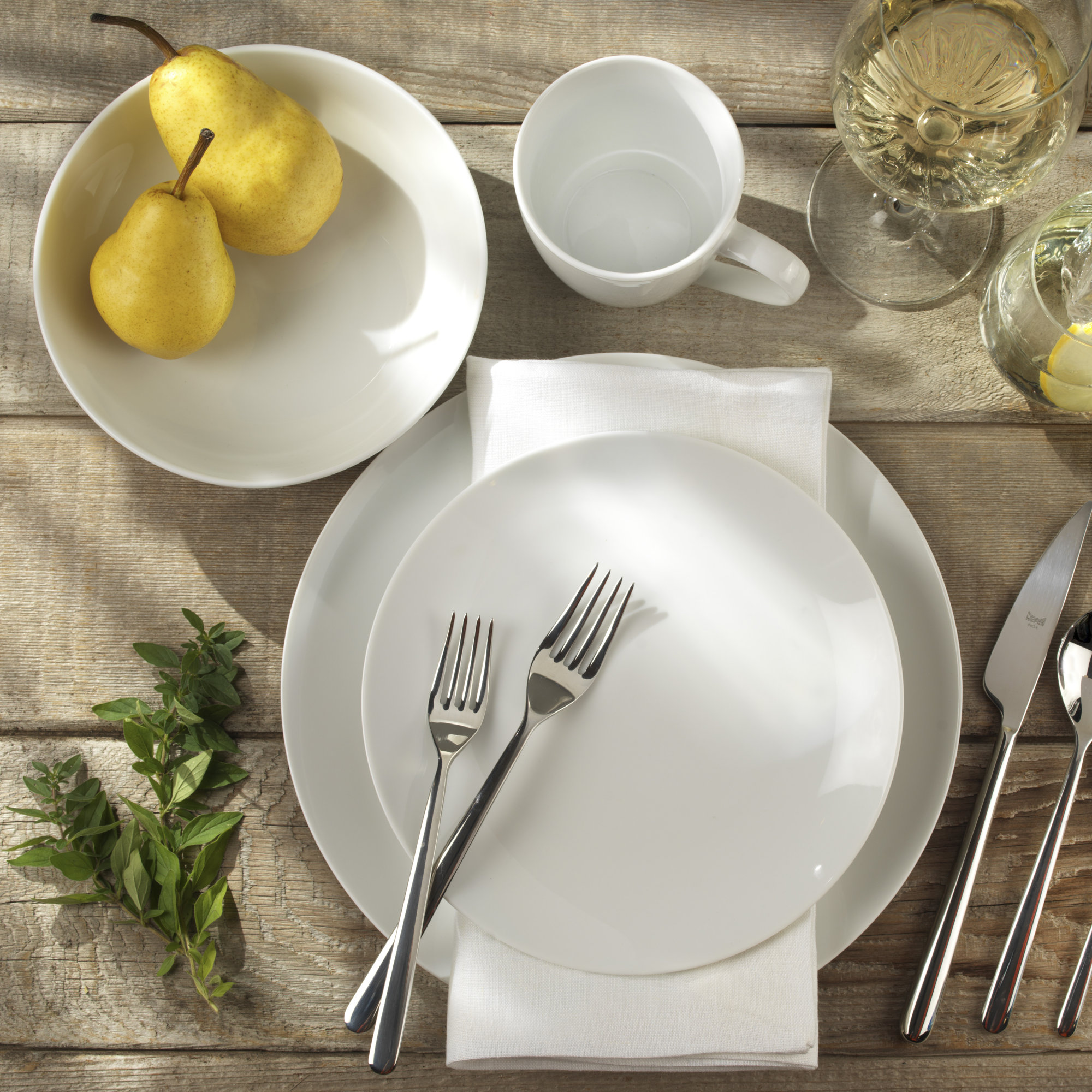 Claire Coupe 16pcs Dinnerware Set ( Dinner Plate / Salad Plate / 7'' Bowl / Mug , Service For 4 )