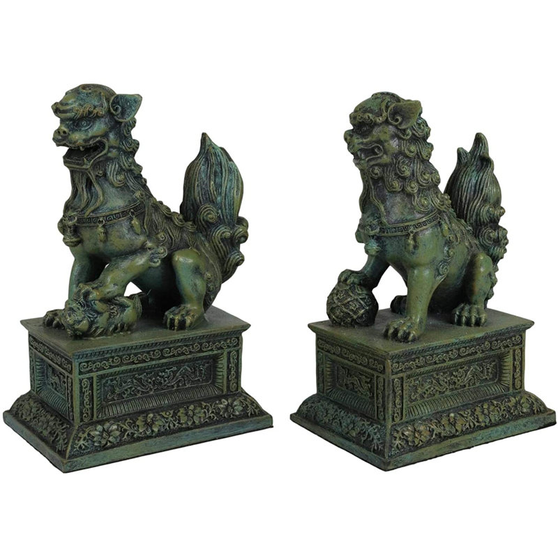 Fantasy & Sci-Fi Figurines & Sculptures