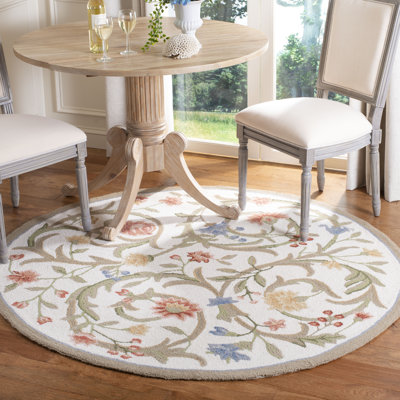 Annemien Chelsea Floral Area Rug In Ivory