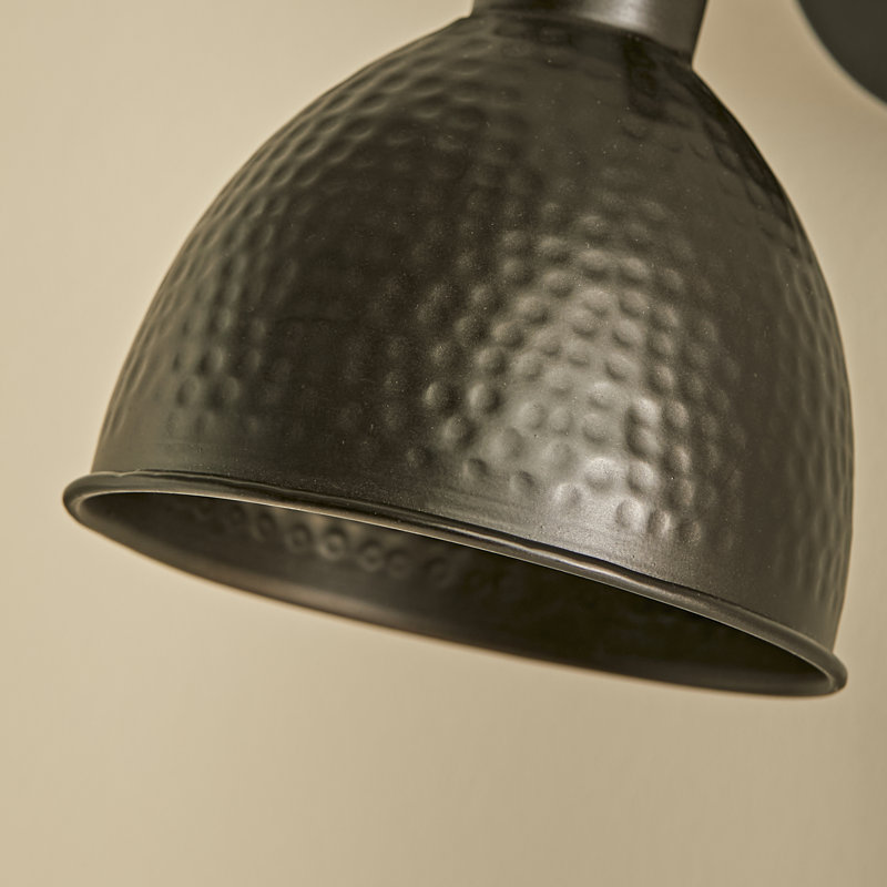 Adoram Plug-in Wallchiere, Black