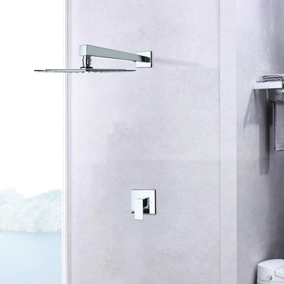 Robinet de douche mural en apparence