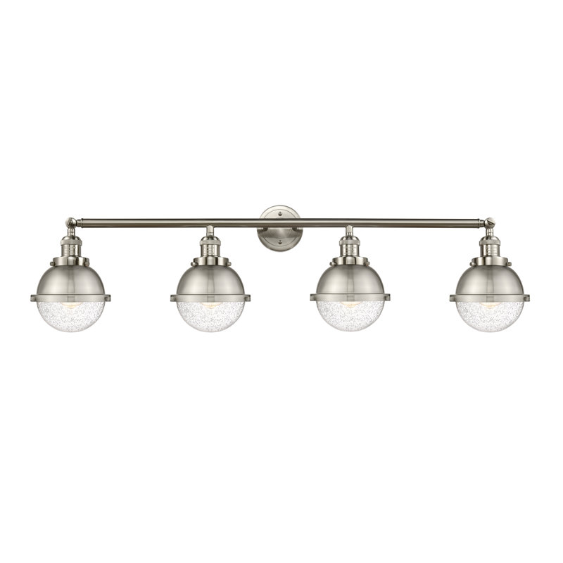Éclairage pour meuble-lavabo 46 po à 4 lumières Shauna, Incandescente, Blanc mat, Nickel satiné brossé
