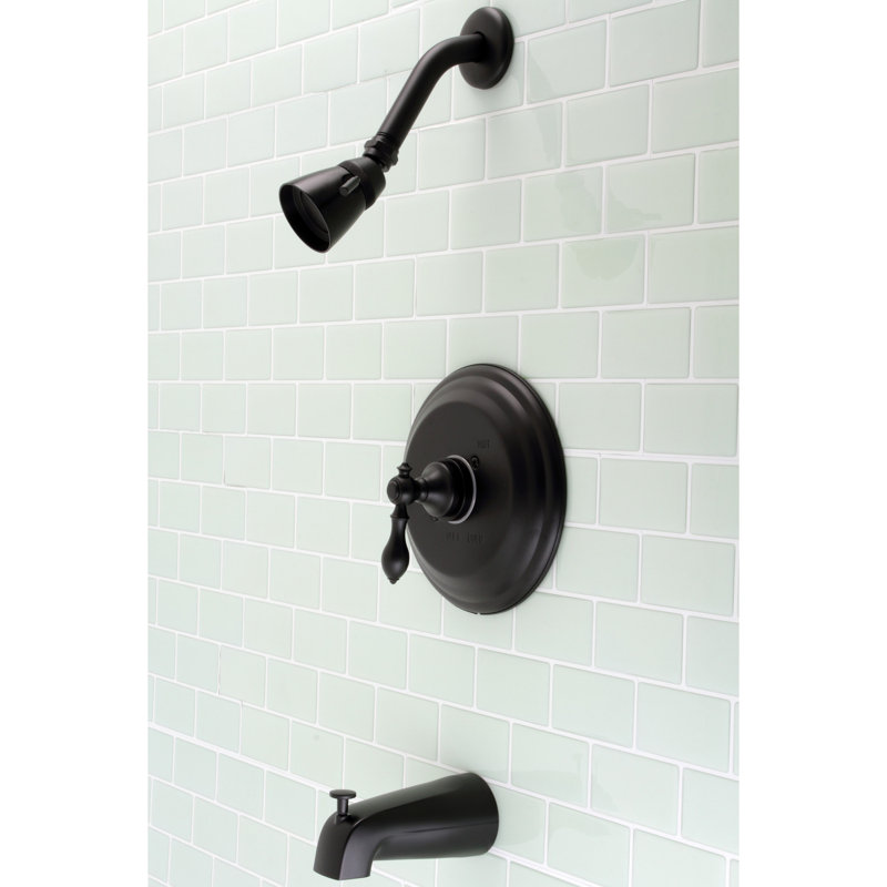 Robinet de baignoire et douche à pression équilibrée à poignée simple Kingston Brass, Noir mat