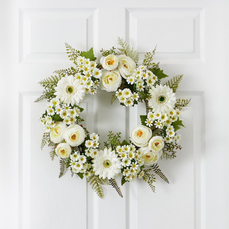 Mixed Daisies and Ranunculus Wreath