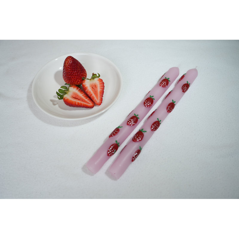 Paquet de 2 chandelles coniques fraises peintes à la main de 10,25 po