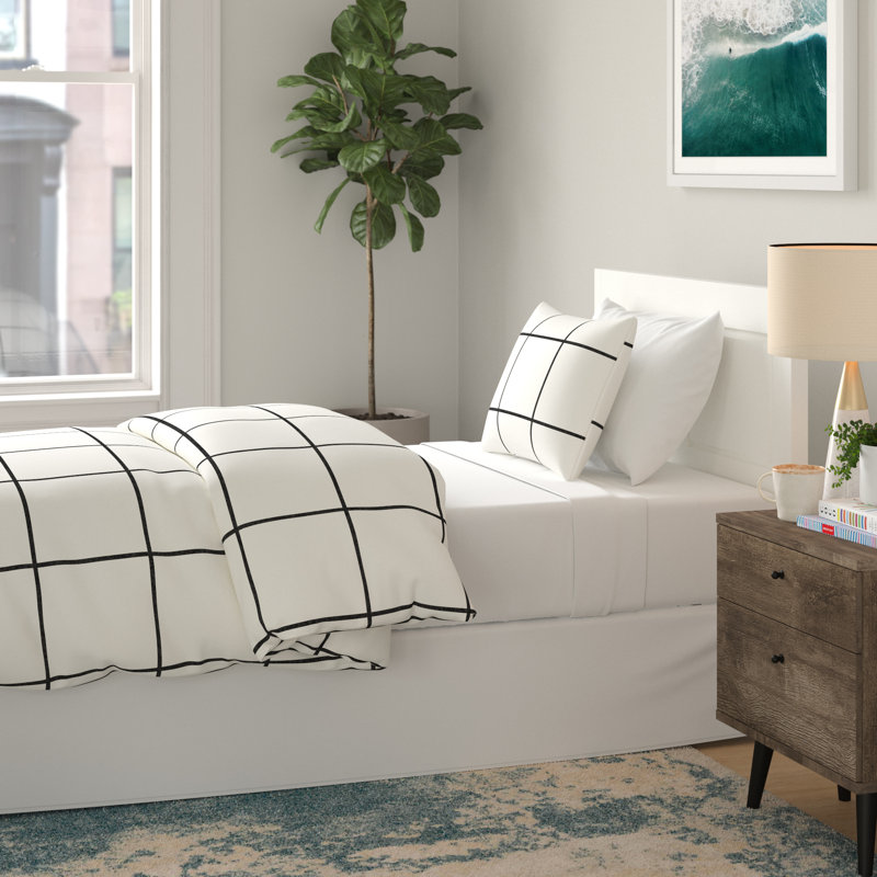 Modern White and Black Cotton Twin XL Sham Set