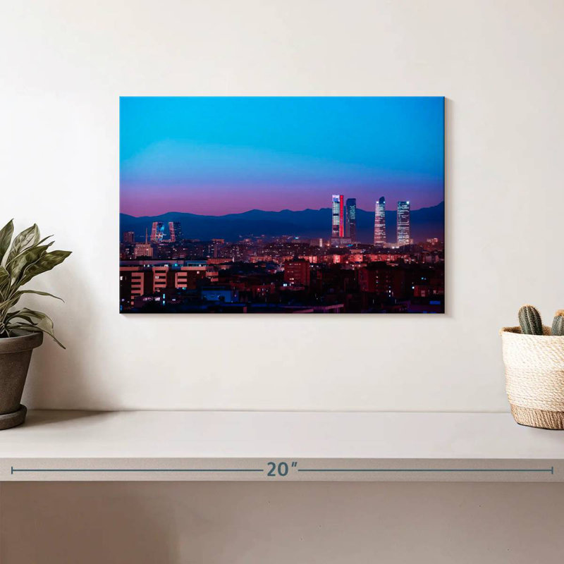 Horizon Cuatro Torres de Madrid, H 8 po x l 12 po