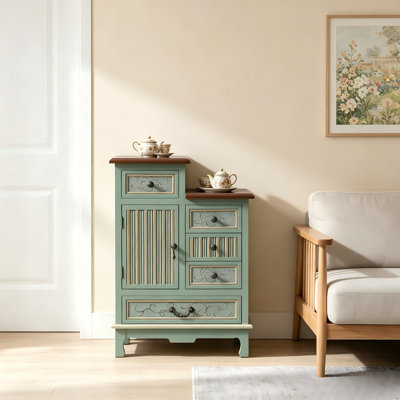 Commode vintage en bois sculpté avec cinq tiroirs et portes; Convient comme coiffeuse, salon, vestibule ou couloir.