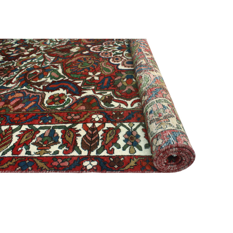 Khrystopher Bakhtiari Karzai Red Rug