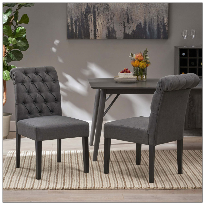 Ensemble de chaises de salle à manger touffetées à roulettes, idéal pour une utilisation quotidienne dans la salle à manger