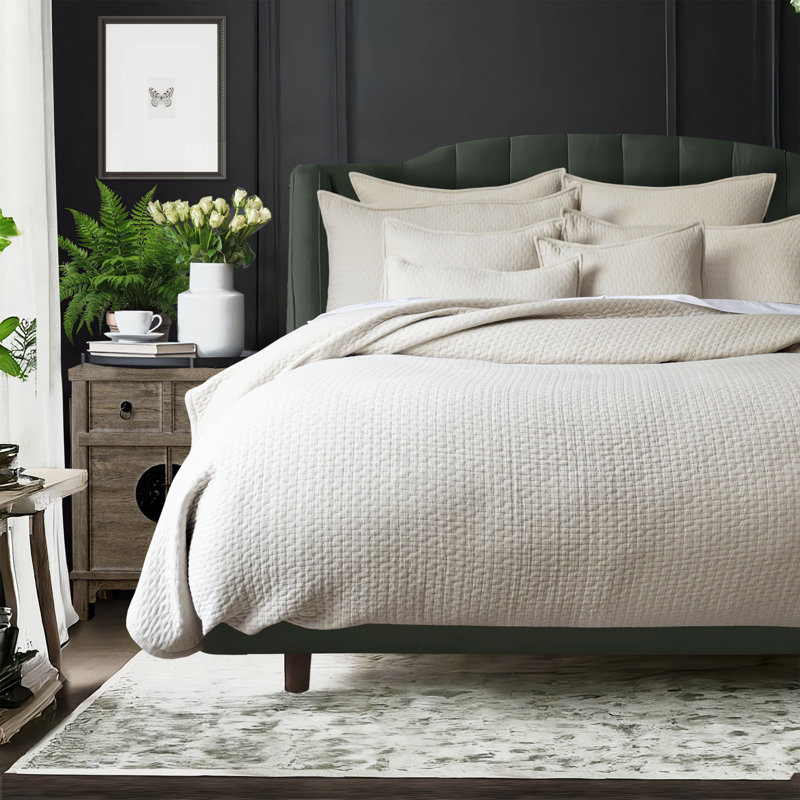 Hannah White Cotton Twin Comforter Set with Pillow Sham