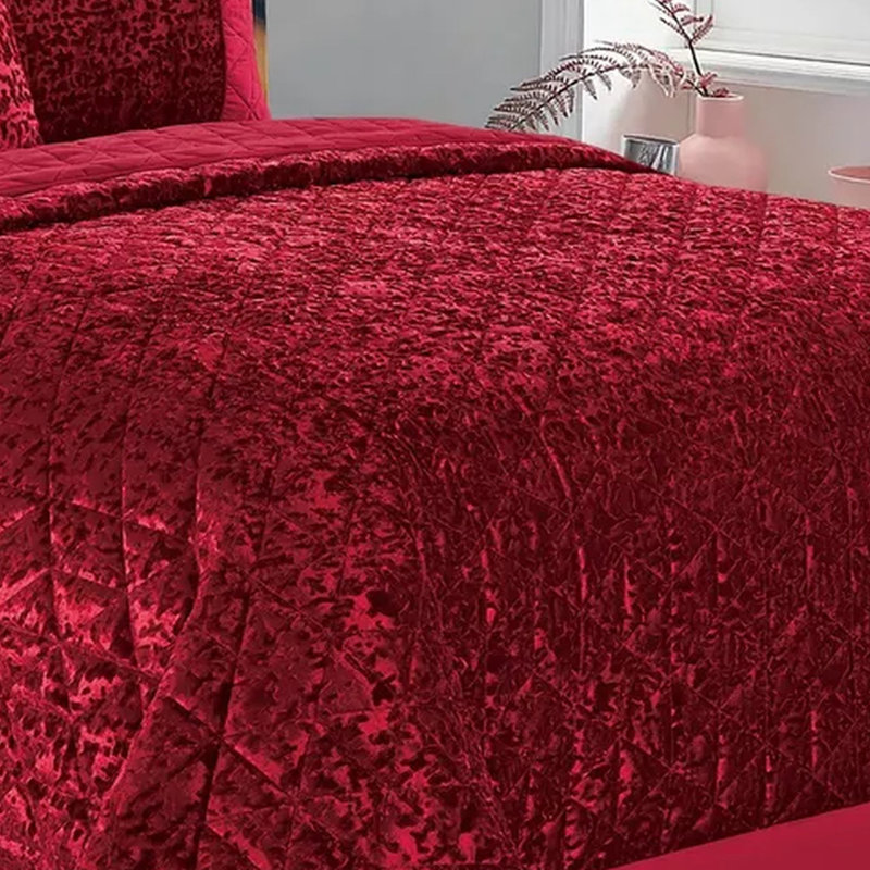 Velvet Plush Crushed Velvet Quilted Coverlet Set – Soft Microfiber Backing, Red, Superking Bedspread + Pillowshams