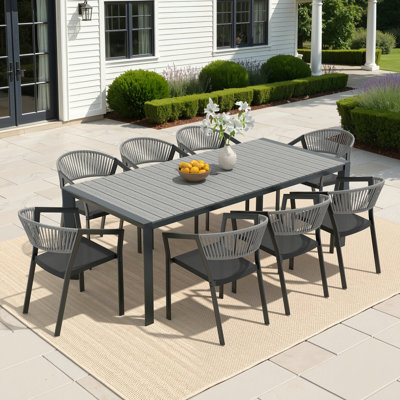 Ensemble repas pour 8 personnes en aluminium avec chaises empilables et trou pour parasol