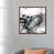 Toile avec cadre en bois brun classique n'est pas disponible