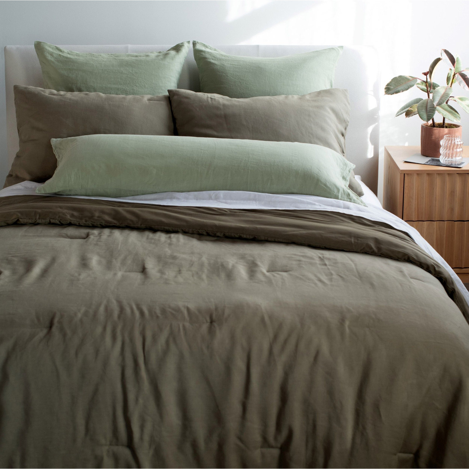 French Linen Comforter Set, Moss, Twin Comforter + 1 Standard Pillow Sham