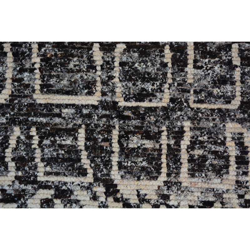 Wool Moroccan Area Rug in White, Rectangle 6' x 9'