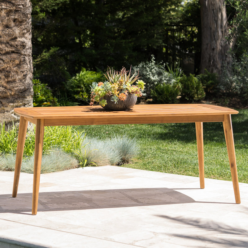 Table de jardin en bois - 90 cm de profondeur x 175 cm de largeur x 75 cm de hauteur. Belle finition.
