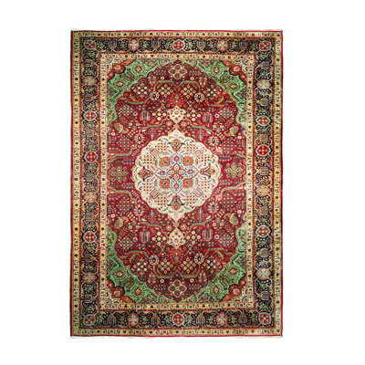 Hand Knotted Wool Oriental Rug
