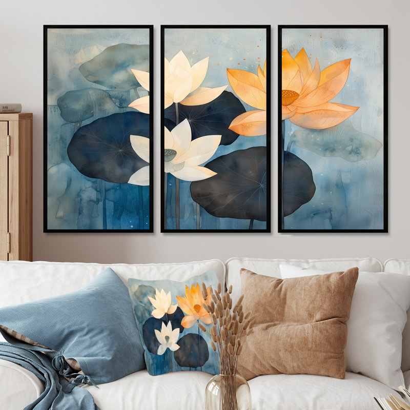 Harmonie de lotus dans l'étang I - ensemble d'art mural lotus, Noir, Reproduction avec cadre flottant, H 28 po x l 36 po
