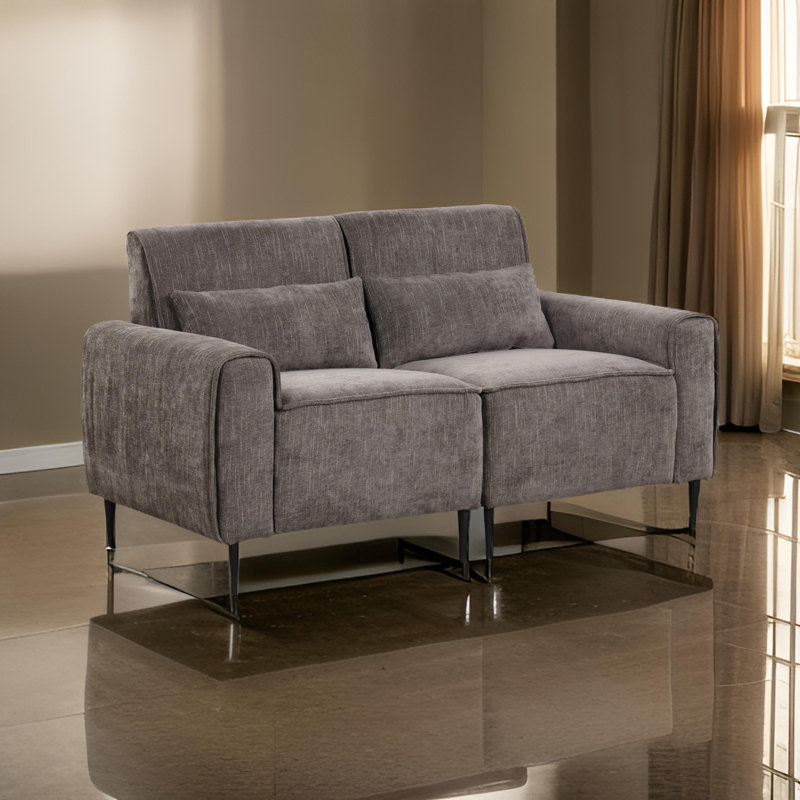 Causeuse rembourrée Kashae, 35" H x 62" W x 35" D, Gris