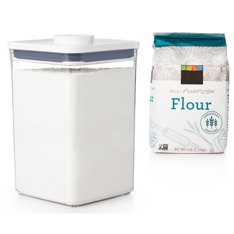Medium Clear Plastic Pop Container with Gray Lid