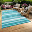 Tapis de camping imperméable pour l'extérieur en plastique avec paille-504475786-504475790