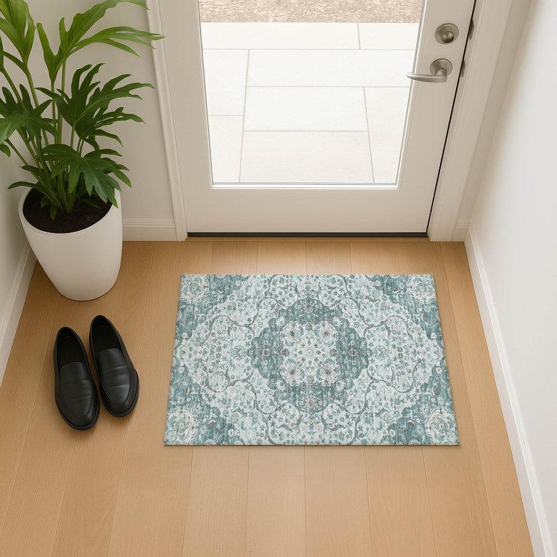 Premium Machine Washable Varasteh AMF1677 Medallion Rug, Rectangle 1'8" x 2'6"