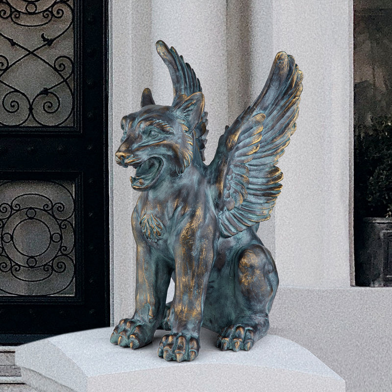 Statue de lion à ailes Caesars Griffin
