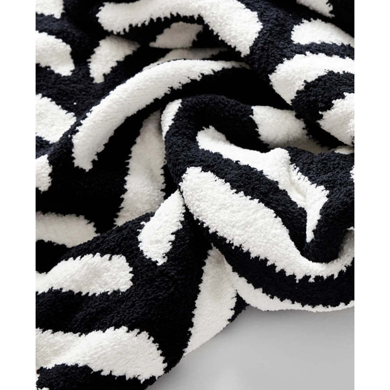 Tulum Throw Blanket, Black/Off White Geometric